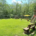 Mona Haus Kmb Seeblick Ossiacher See, Hallenbad, Skiarena Gerlizen بودينسدورف