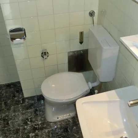 Mona Haus Kmb Seeblick Ossiacher See, Hallenbad, Skiarena Gerlizen Appartamento